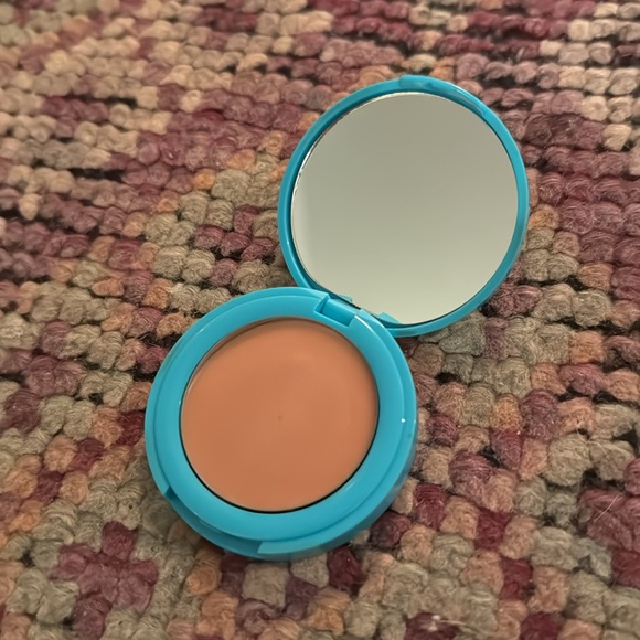Carmindy & Co CarmaBlur Skin Perfector - Picture 3 of 5